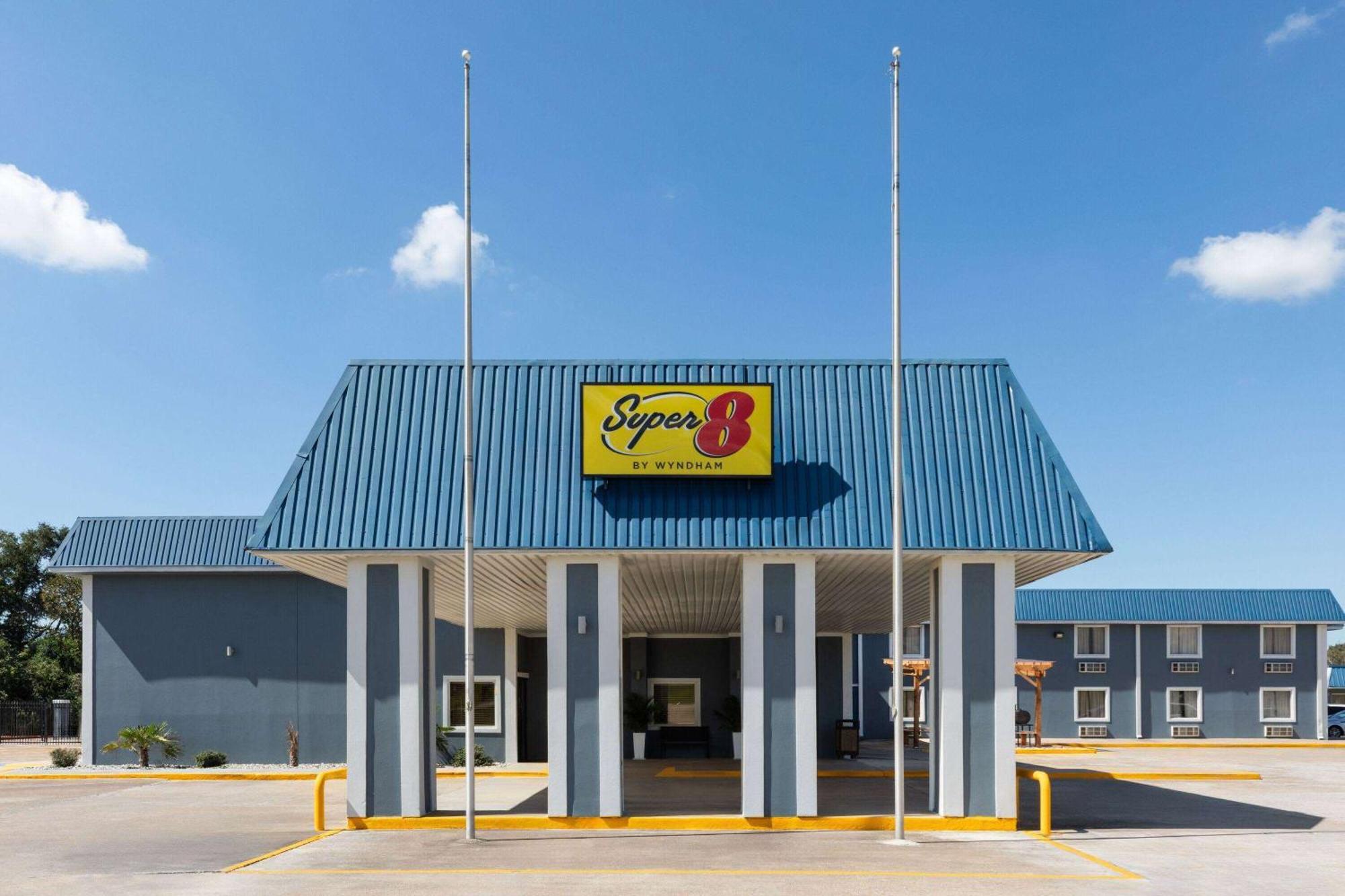 Super 8 By Wyndham Buffalo Exterior photo